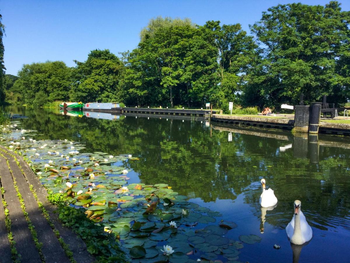 River Nene Cottages Water Newton Ngoại thất bức ảnh