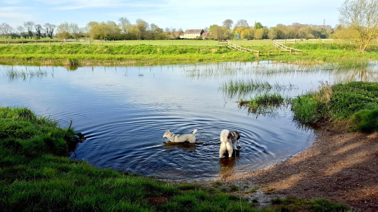 River Nene Cottages Water Newton Ngoại thất bức ảnh