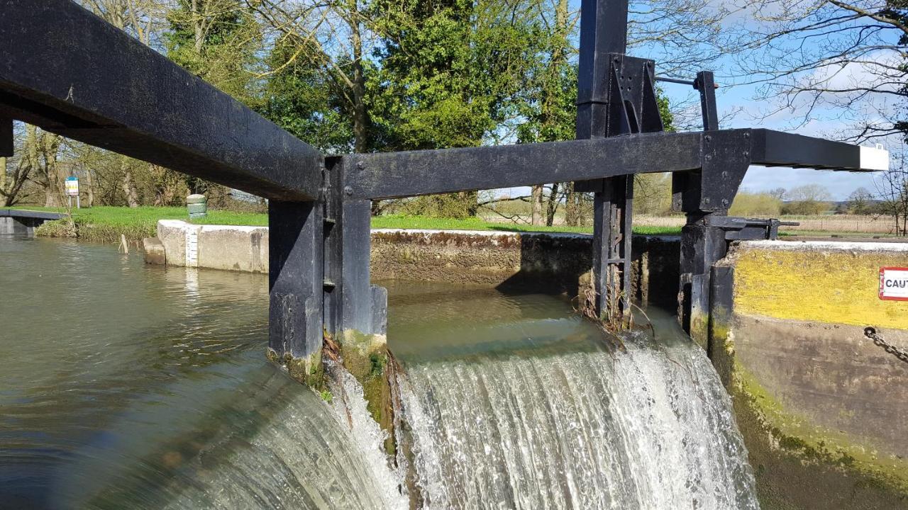 River Nene Cottages Water Newton Ngoại thất bức ảnh